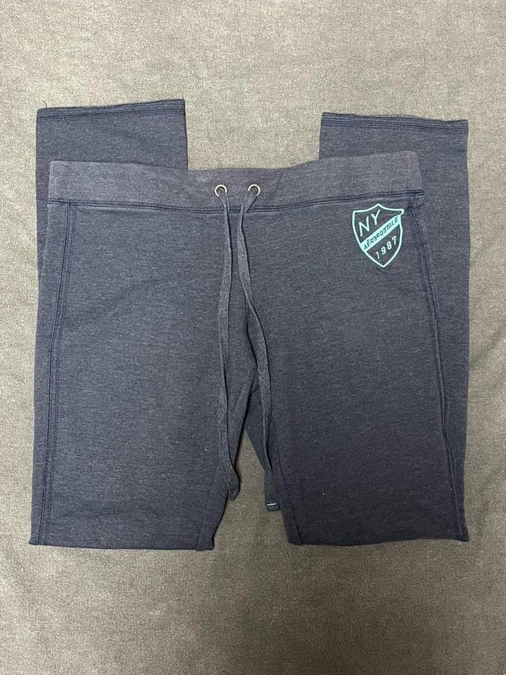 Aeropostale NY 1987 flare sweatpants